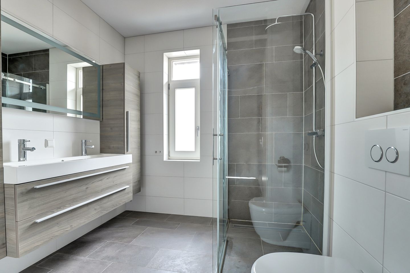 Foto 14 van Van Pruisenstraat 8