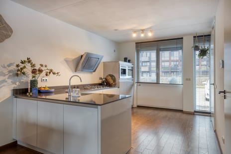 Het Reut 206 secondary image