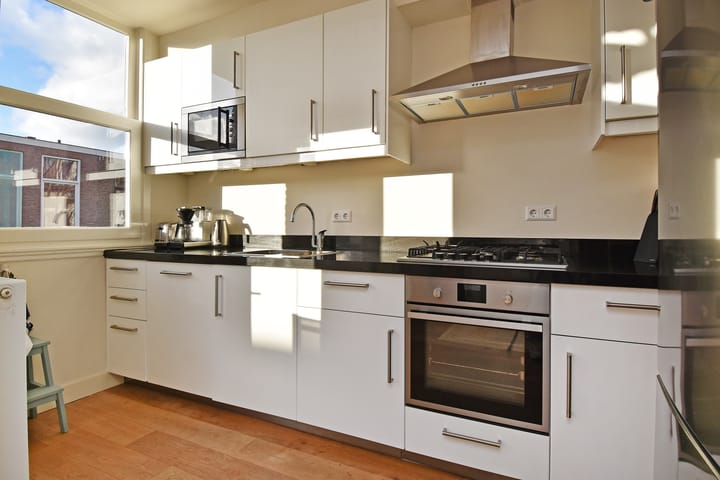 Photo 3 of Burgemeester van der Werffstraat 100