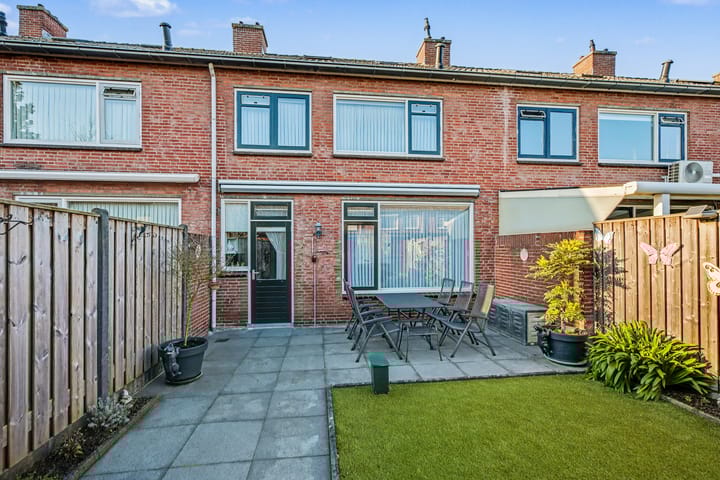 Foto 35 van Basstraat 22