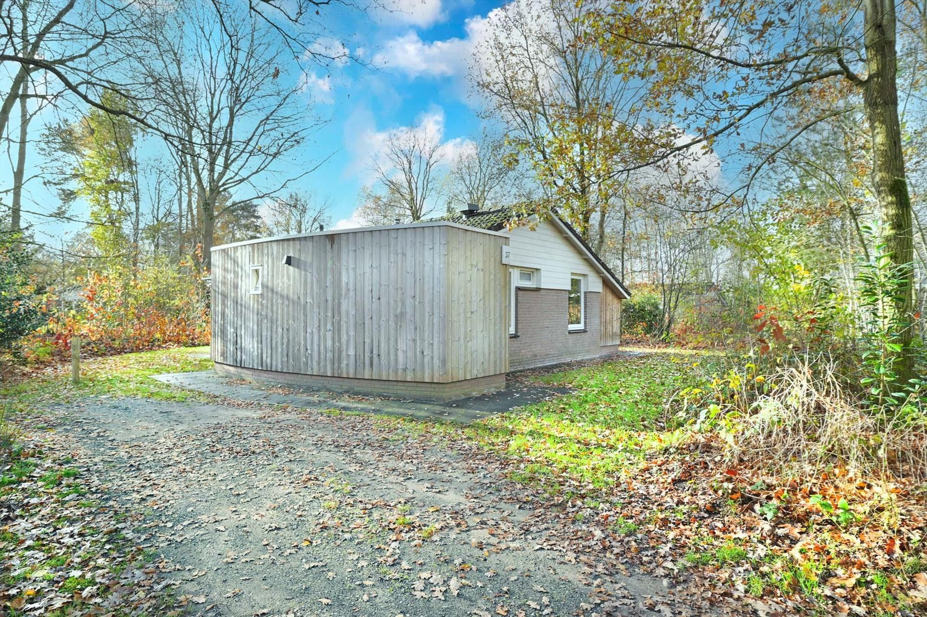 Foto 30 van Oshaarseweg 24-37