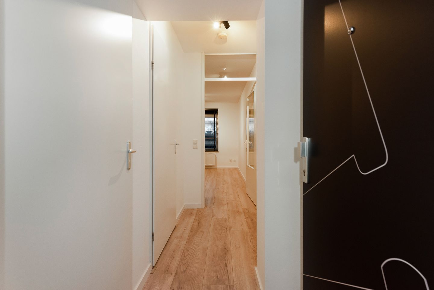 Photo 5 of Van Hogenhoucklaan 97-16