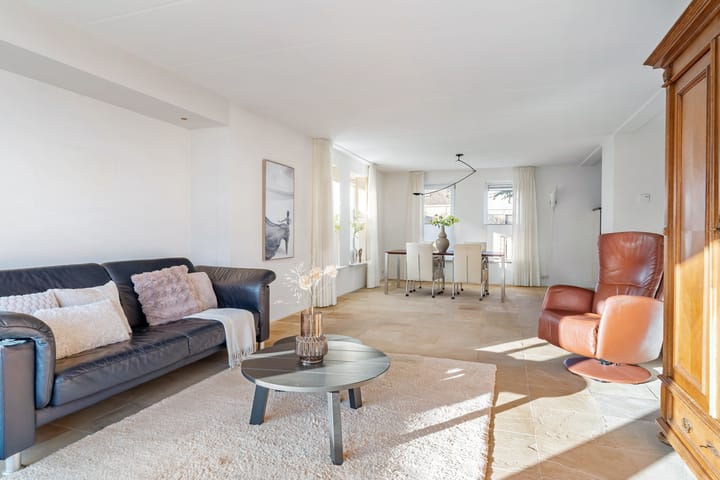 Foto 13 van Mienskar 24