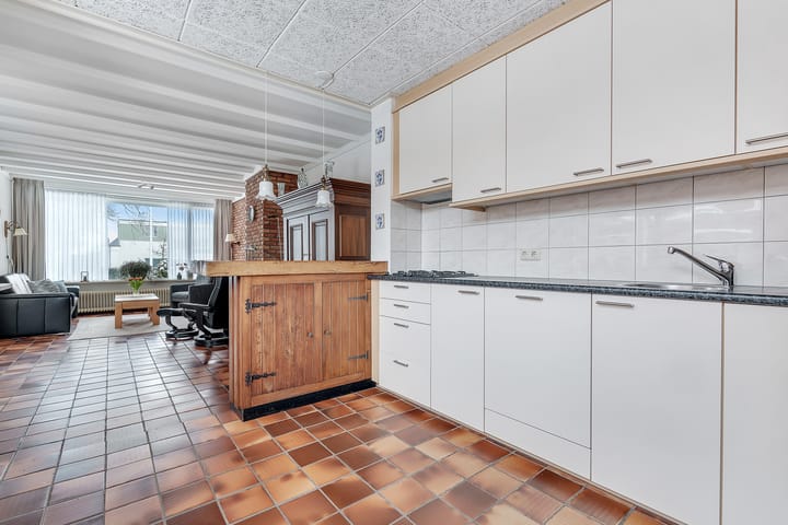 Foto 7 van van Alphenstraat 9