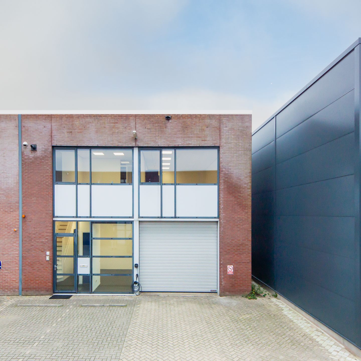 View photo 1 of De Stuwdam 53