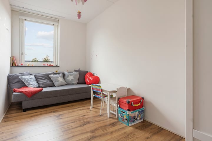 Photo 16 of Poortugaalstraat 27