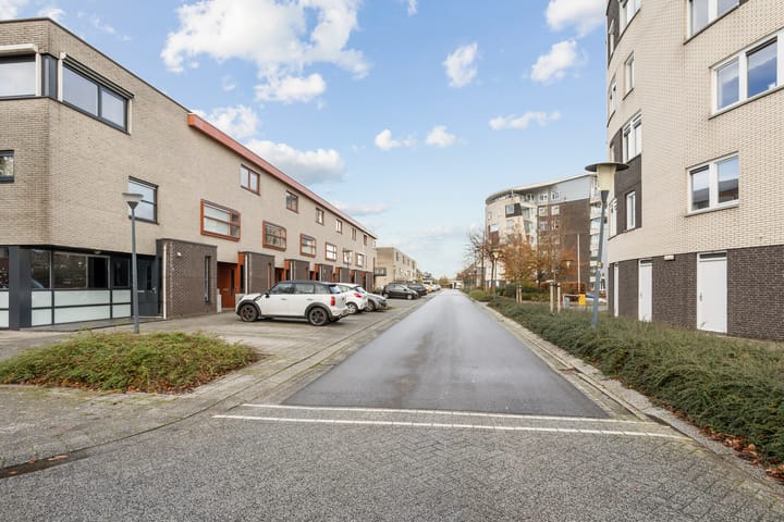 Photo 28 of Poortugaalstraat 27