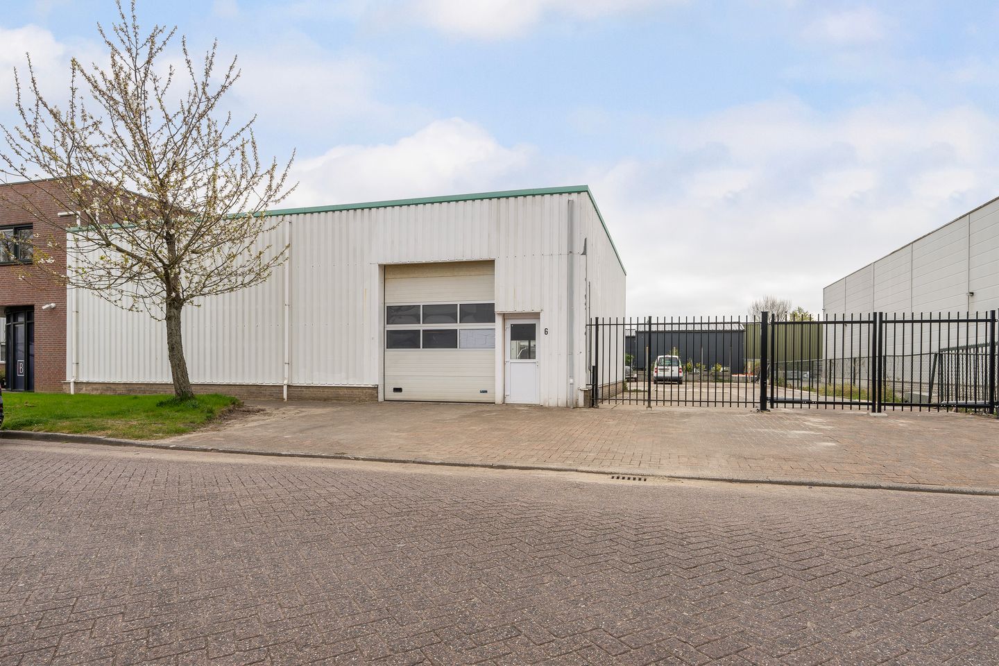 Bekijk foto 4 van Ondernemersweg 19