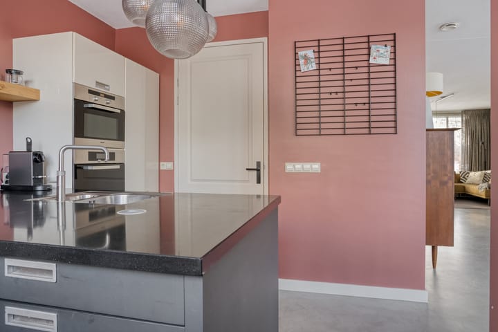 Foto 23 van Elvis Presleylaan 145