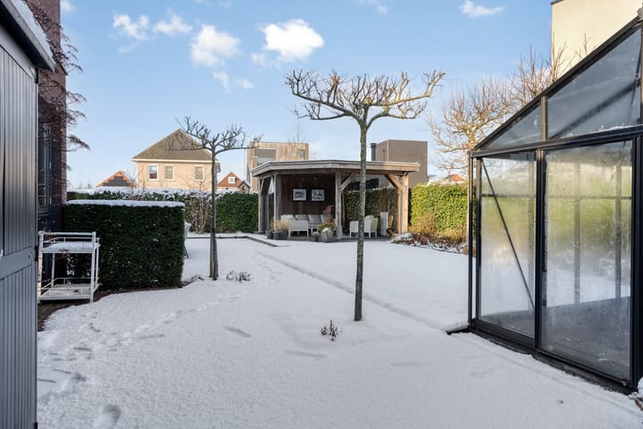 Foto 52 van Elvis Presleylaan 145