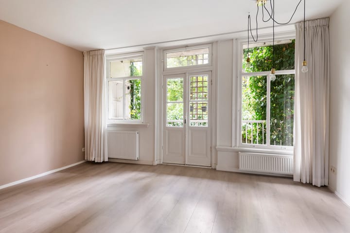 Photo 13 of Eerste Jan van der Heijdenstraat 98-1