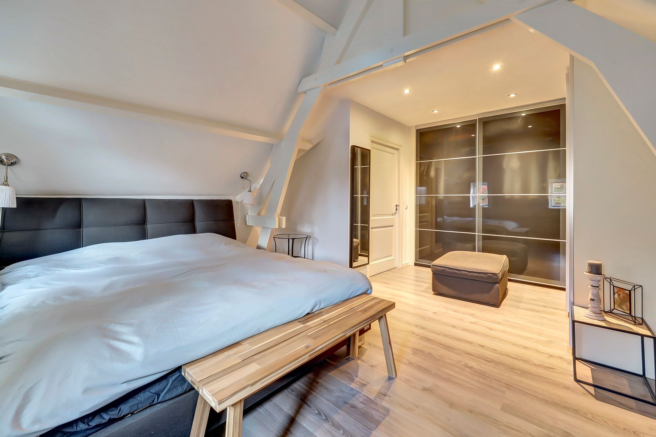 Photo 33 of Sint Odradastraat 9
