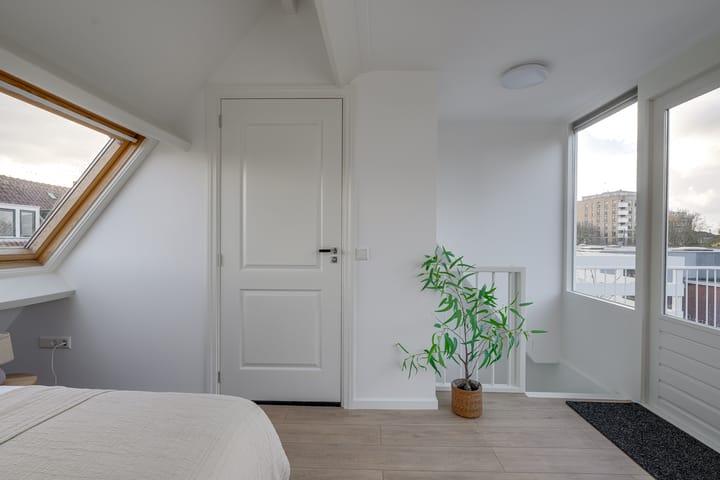 Foto 22 van Lopsenstraat 18-A