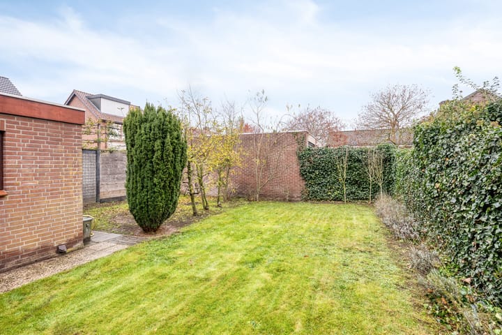 Foto 32 van Quinveldweg 1