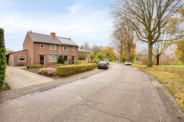 Foto 36 van Quinveldweg 1