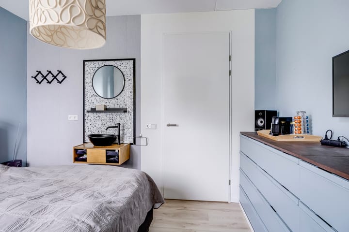 Foto 10 van Livarstraat 11