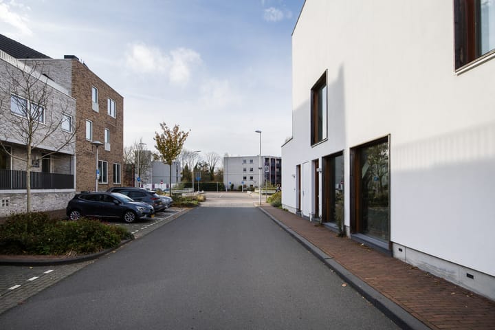 Foto 57 van Livarstraat 11