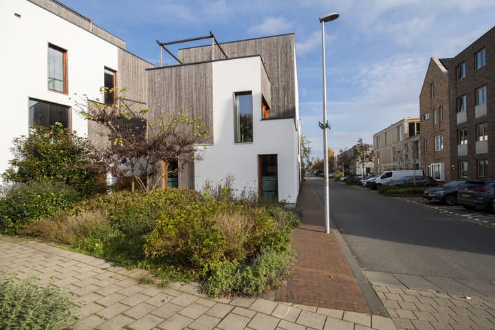 Foto 77 van Livarstraat 11