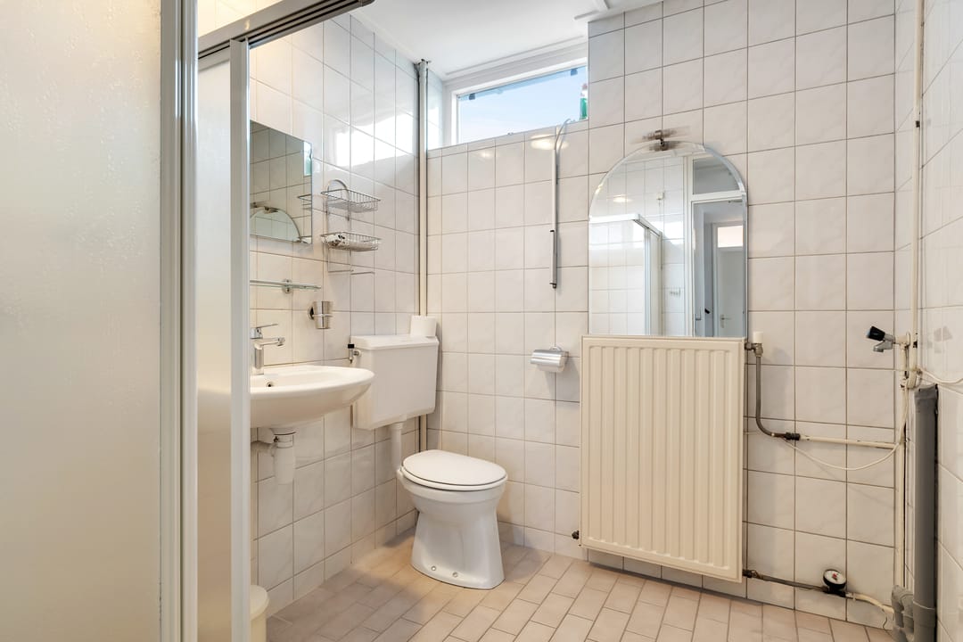 Photo 16 of Bizetstraat 4