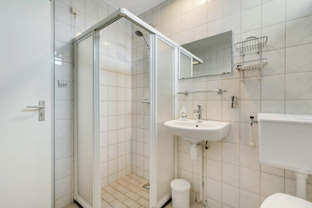 Photo 17 of Bizetstraat 4