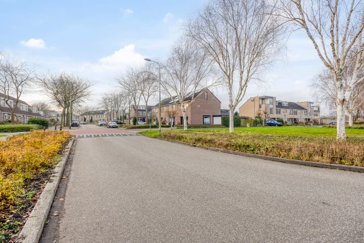 Photo 33 of Dr. W.M. Verhaarlaan 131