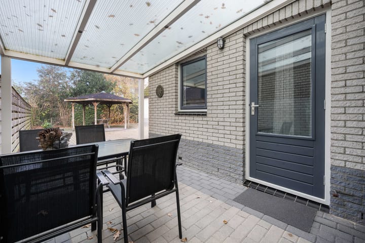 Foto 30 van De Metten 16