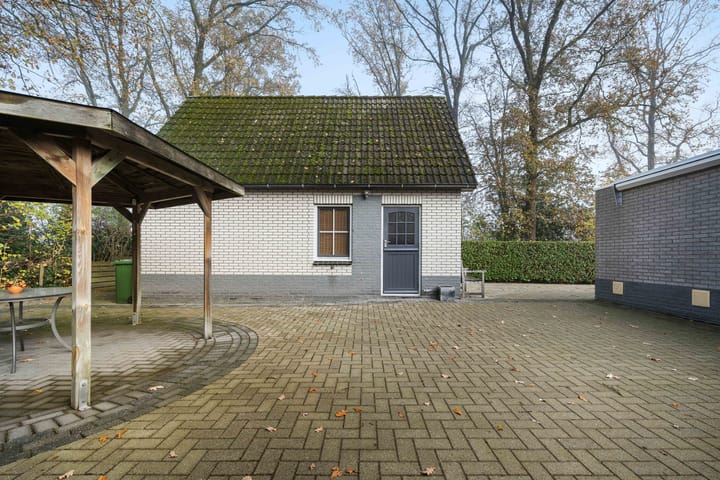 Foto 36 van De Metten 16