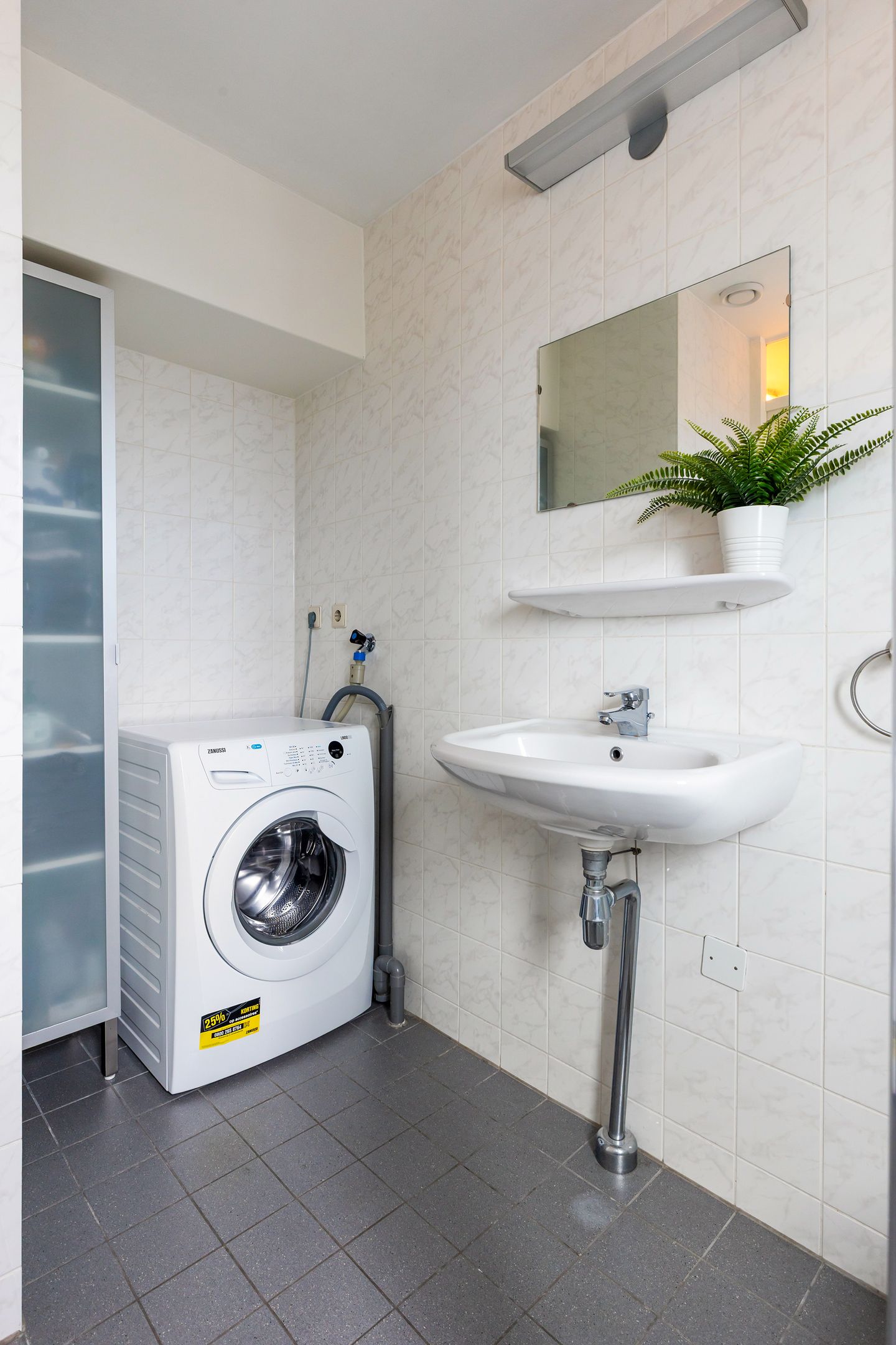 Foto 10 van Burgemeester Jhr. Quarles van Uffordlaan 491