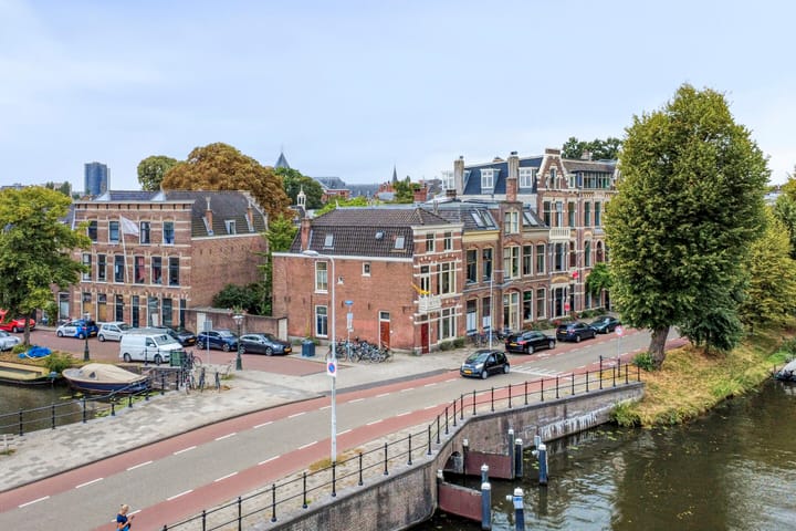Witte Singel 100