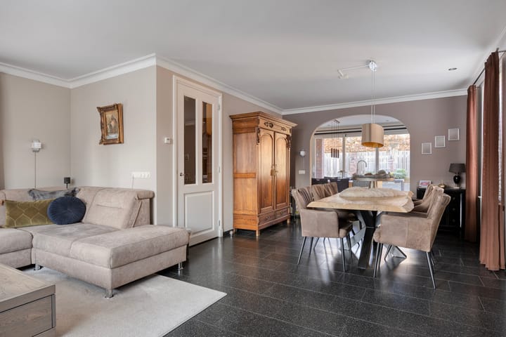 Foto 8 van Heidehof 6