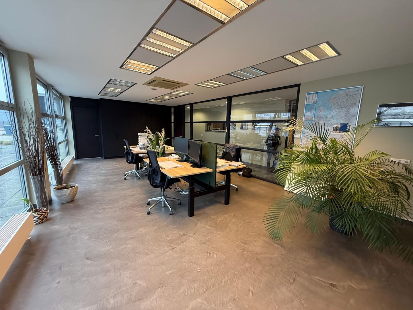 View photo 2 of Melkweg 3