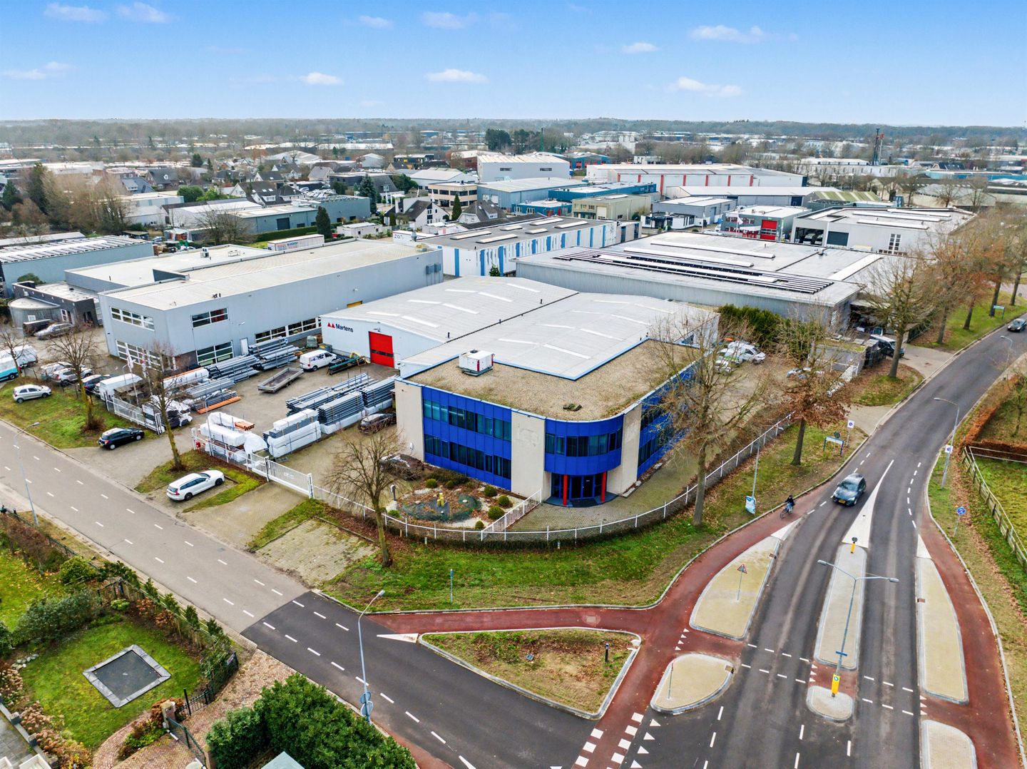 Bekijk foto 1 van Einsteinstraat 20