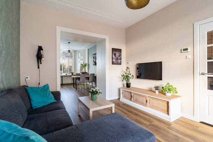 Foto 16 van Molenstraat 111