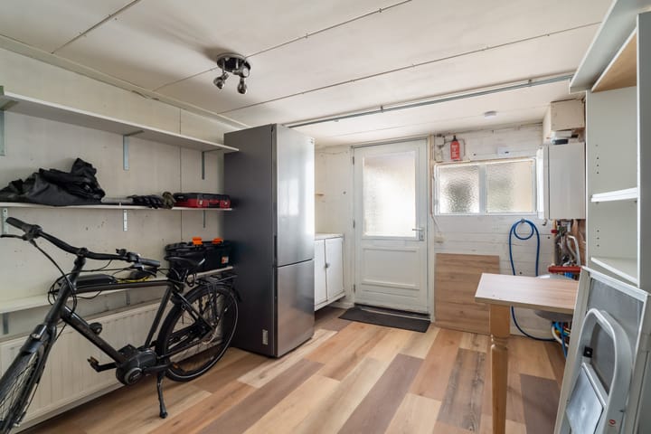 Foto 25 van Molenstraat 111