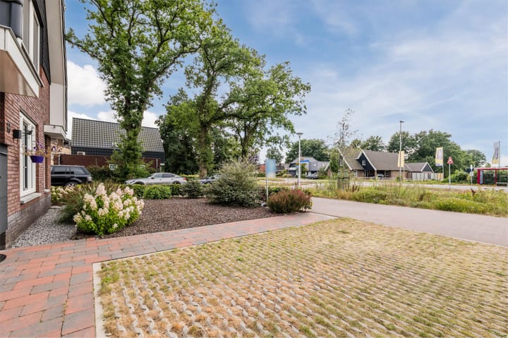 Foto 2 van Bisschopstraat 10