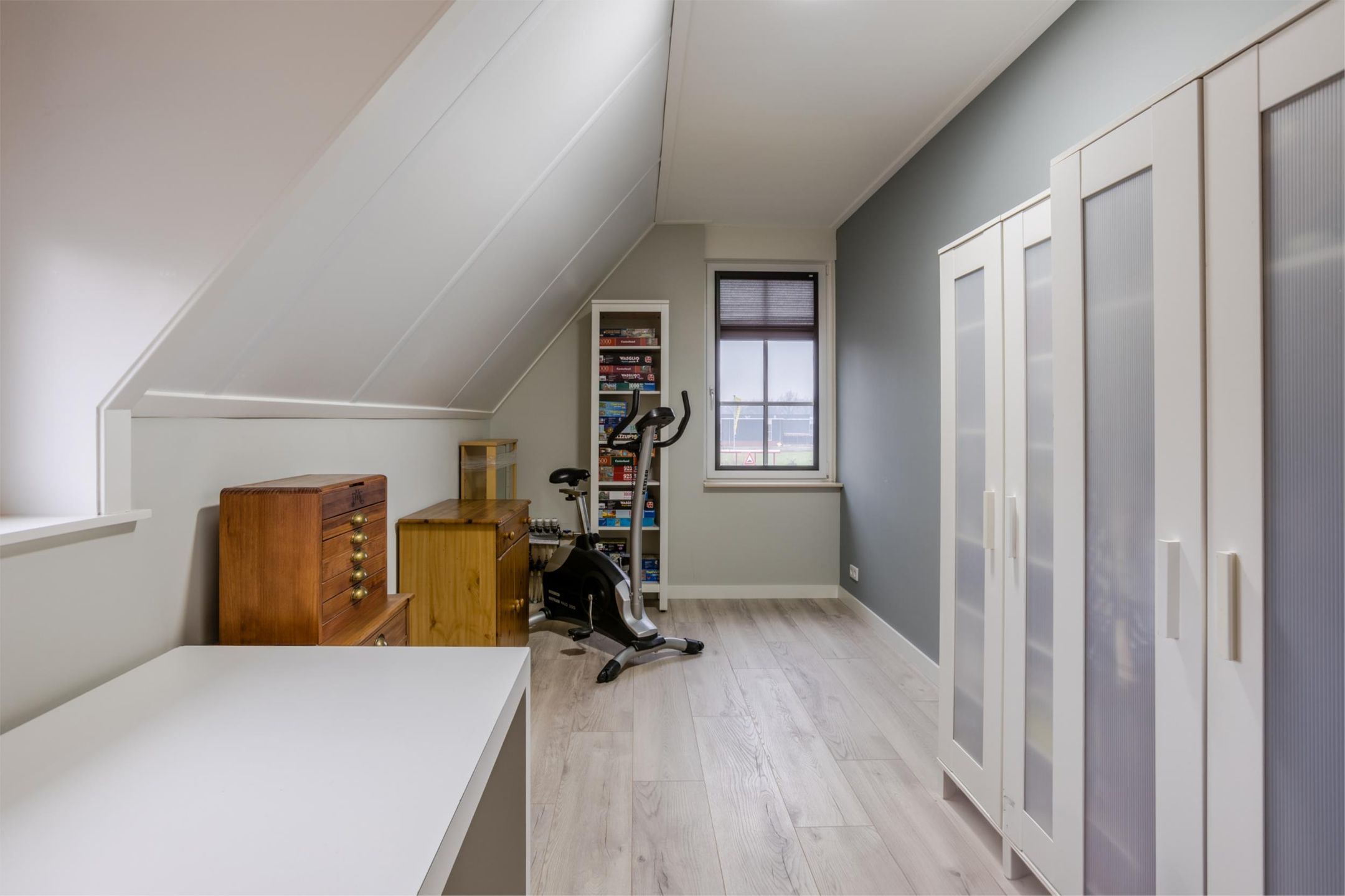 Photo 24 of Bisschopstraat 10