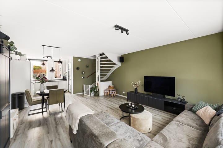 Foto 11 van Van Dishoeckstraat 245