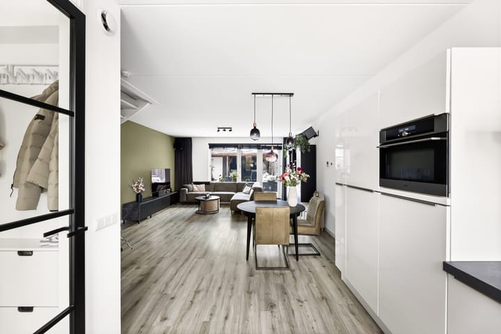 Foto 14 van Van Dishoeckstraat 245