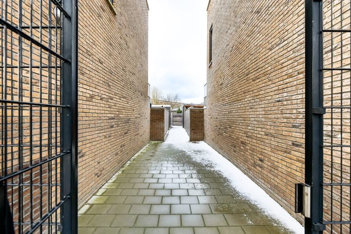 Foto 20 van Van Dishoeckstraat 245