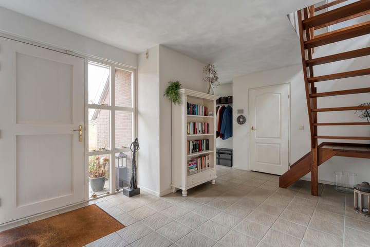 Foto 10 van Middelveenseweg 12