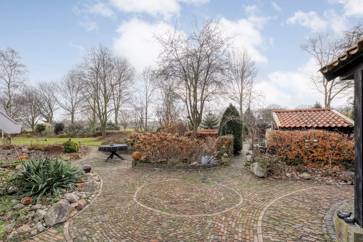 Foto 49 van Middelveenseweg 12