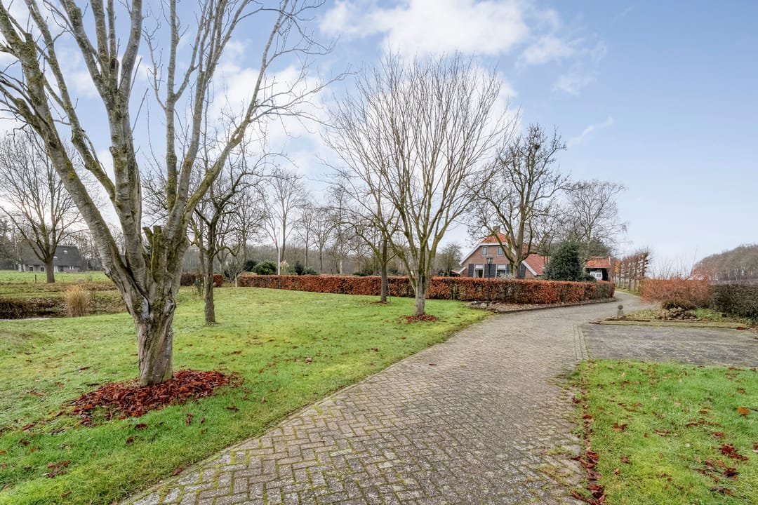 Foto 67 van Middelveenseweg 12