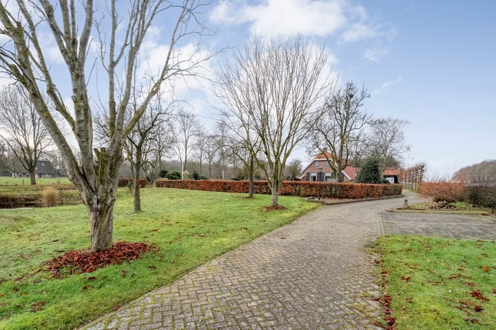 Foto 67 van Middelveenseweg 12