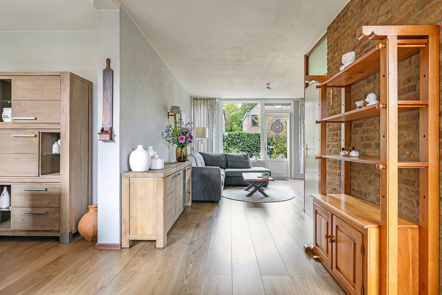 Photo 10 of Van Gentswei 5