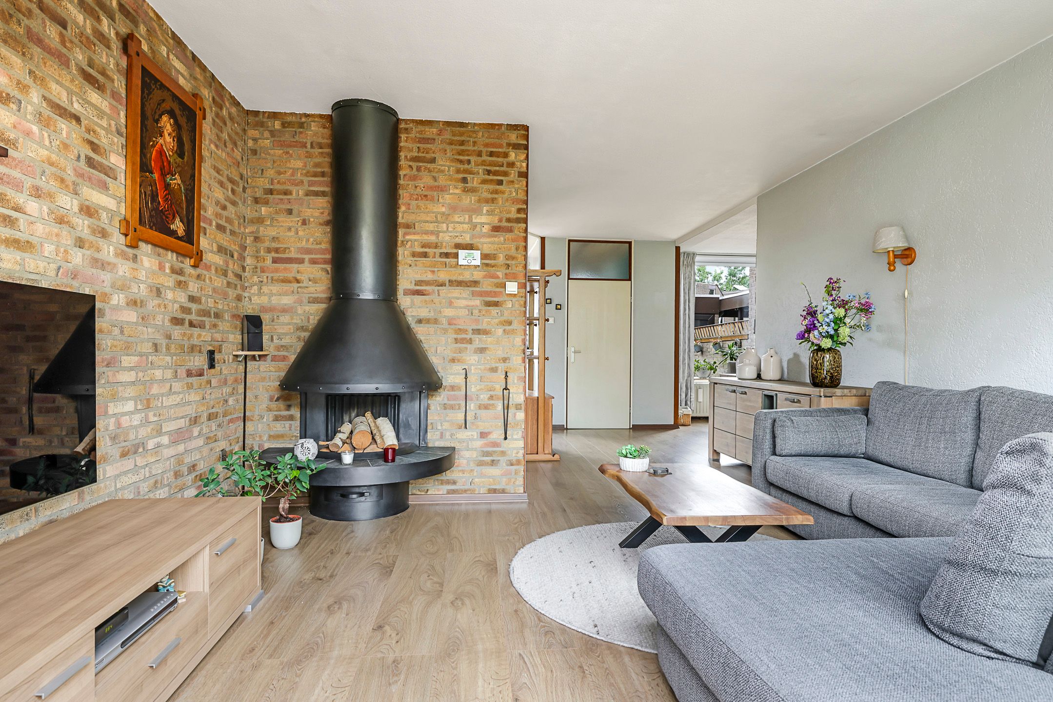 Photo 15 of Van Gentswei 5