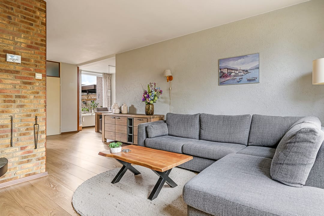 Photo 17 of Van Gentswei 5