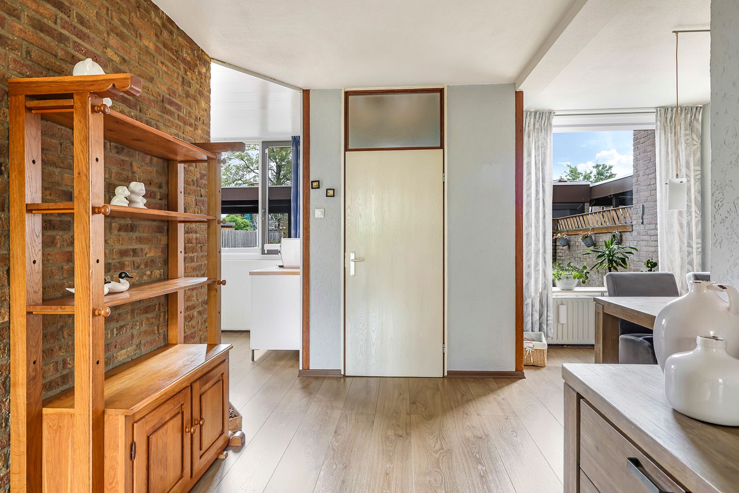 Photo 19 of Van Gentswei 5