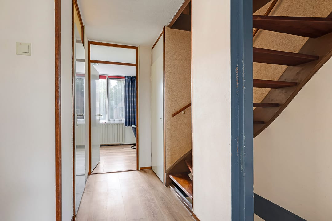 Photo 41 of Van Gentswei 5