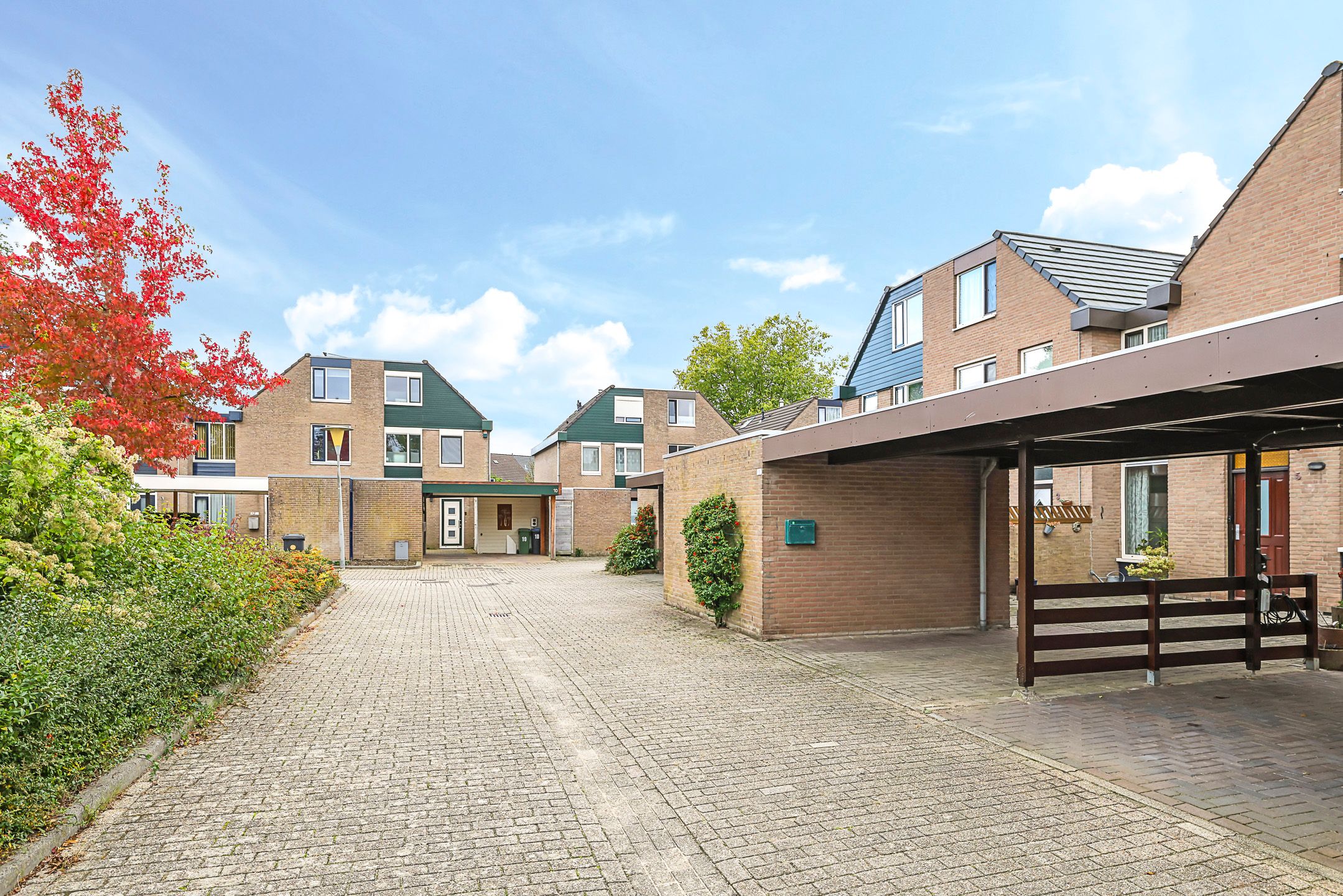 Photo 60 of Van Gentswei 5