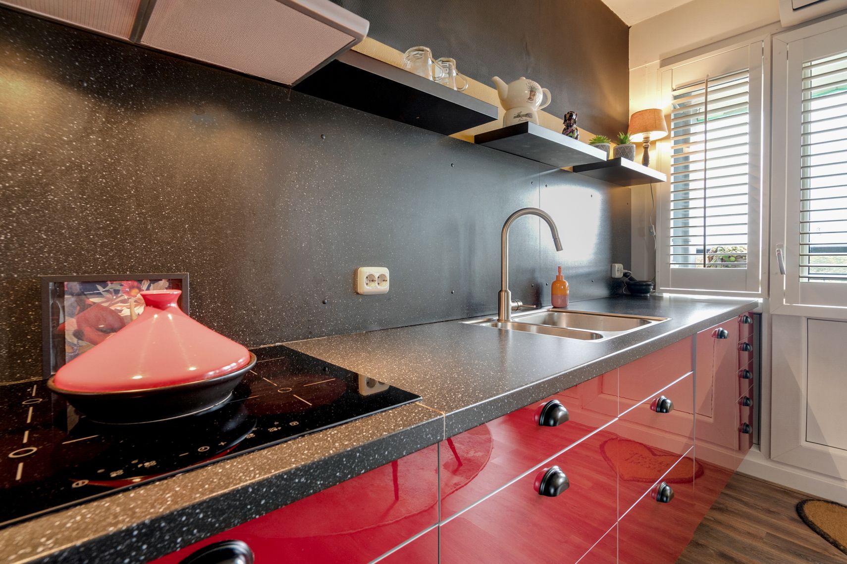 Photo 18 of Vanekerstraat 215